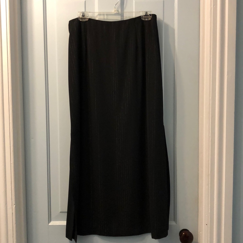 Isaac Hazan black long skirt w/ slits sz 10 poly